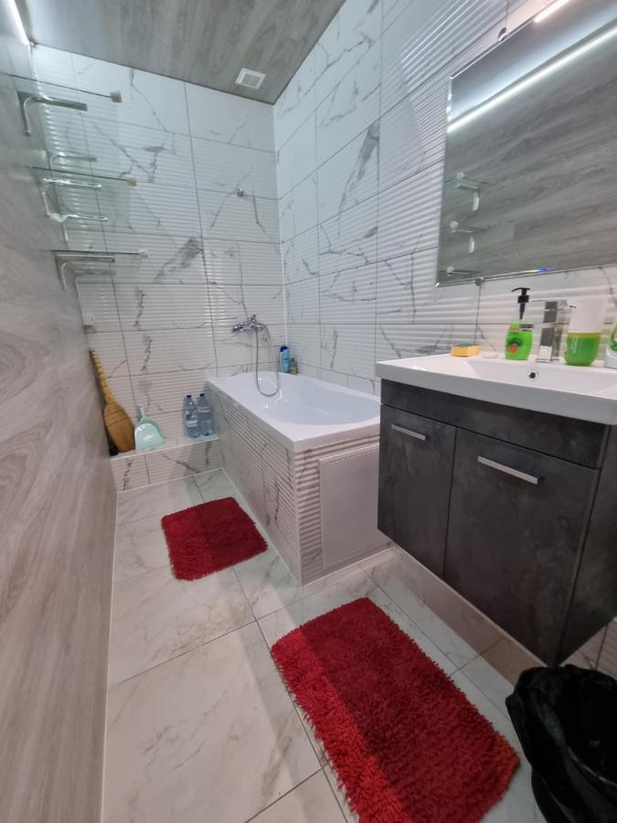 Штефан64 Apartment Chisinau Exterior photo